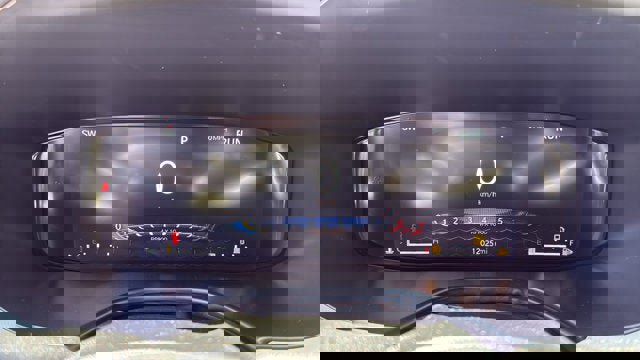 Certified 2025 Jeep Compass Limited w/ Elite Group AWD/4WD image 18