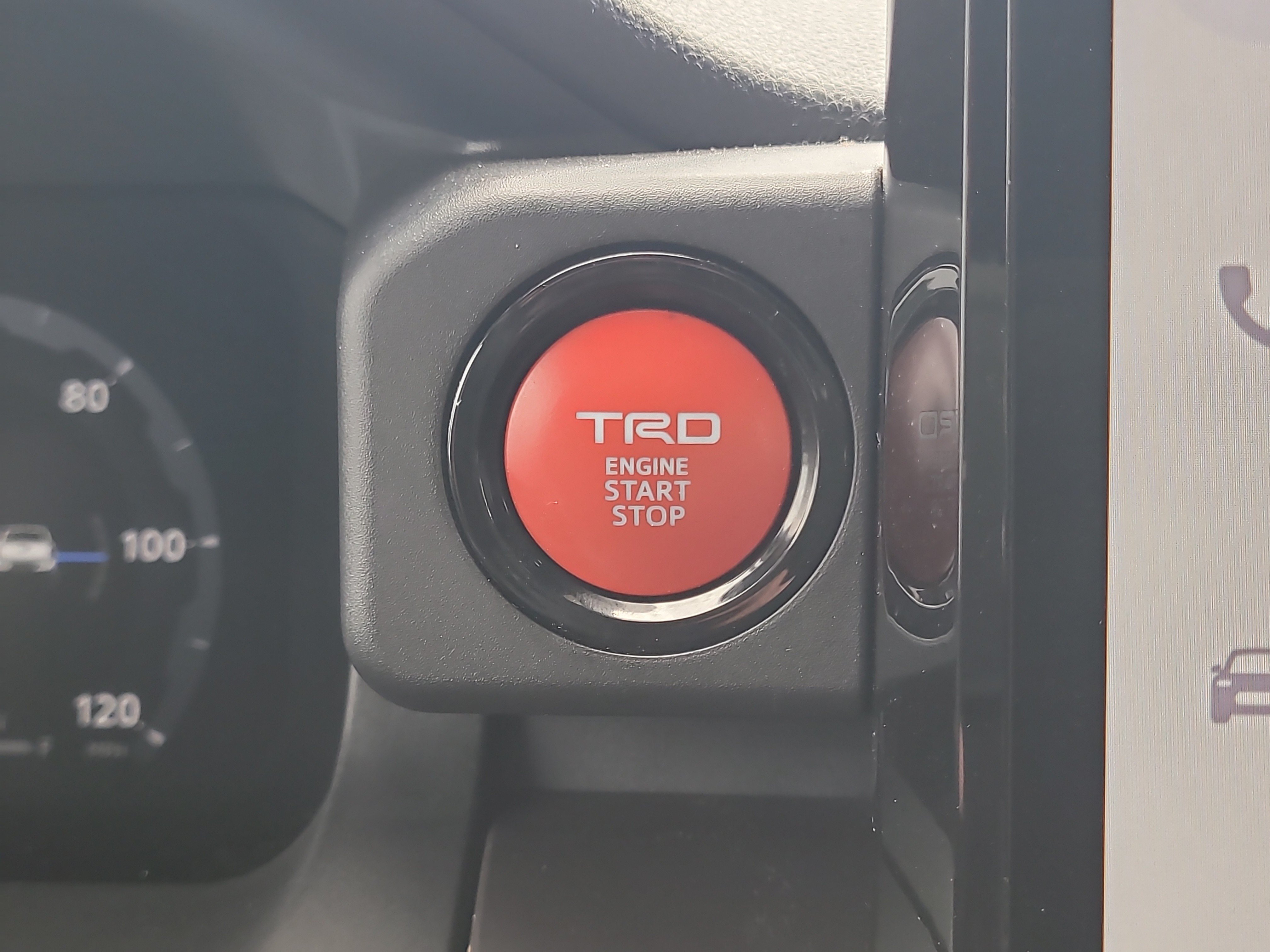 Certified 2025 Toyota Tacoma TRD Sport RWD image 27