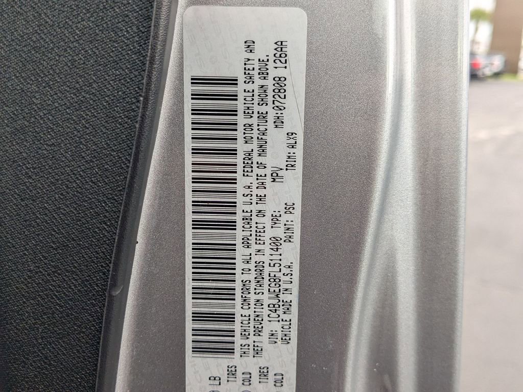 Used 2015 Jeep Wrangler Unlimited Sahara w/ Connectivity Group image 21