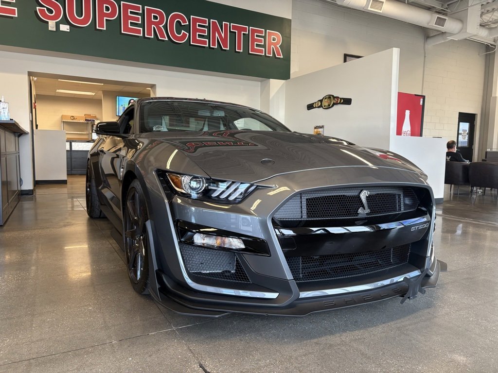 Used 2021 Ford Mustang Shelby GT500 w/ Carbon Fiber Track Pack image 2