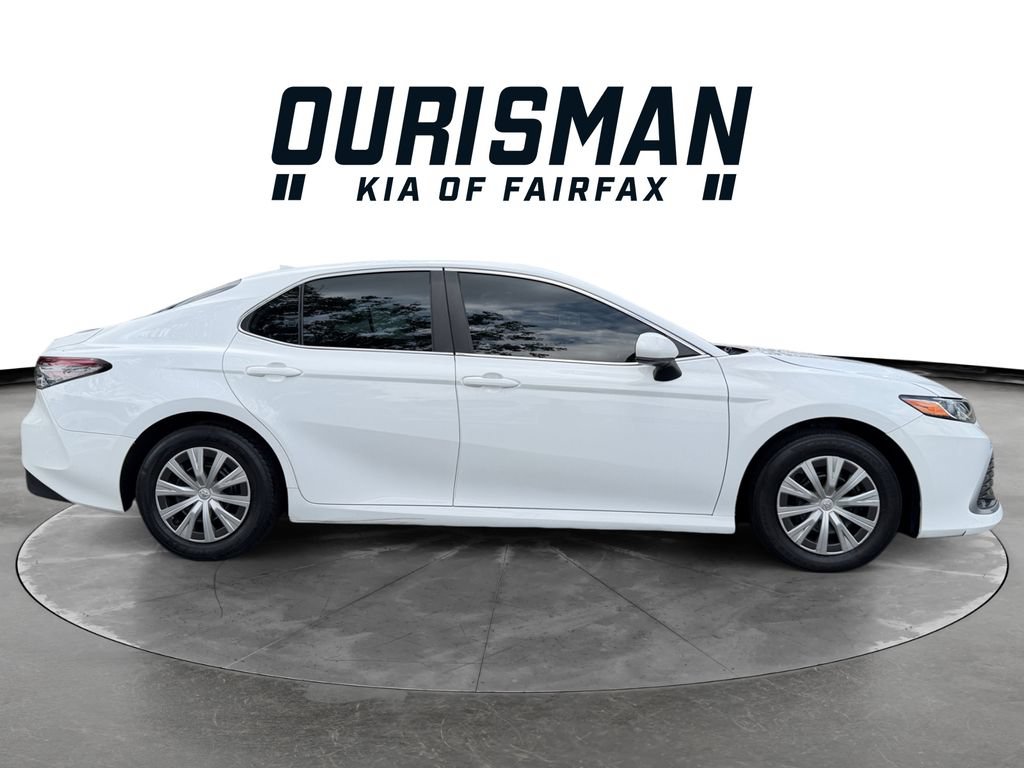 Used 2022 Toyota Camry LE FWD image 7