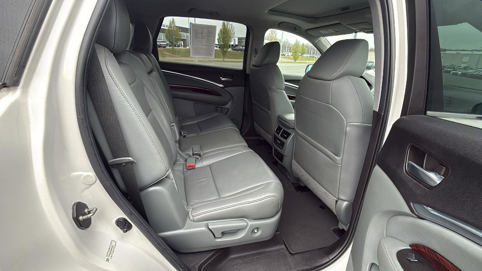 Used 2016 Acura MDX SH-AWD w/ Technology Package image 19