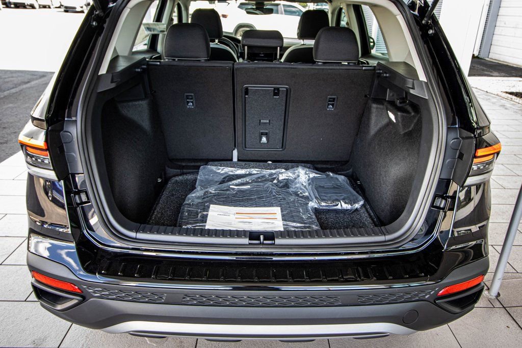 New 2026 Volkswagen Taos S image 16