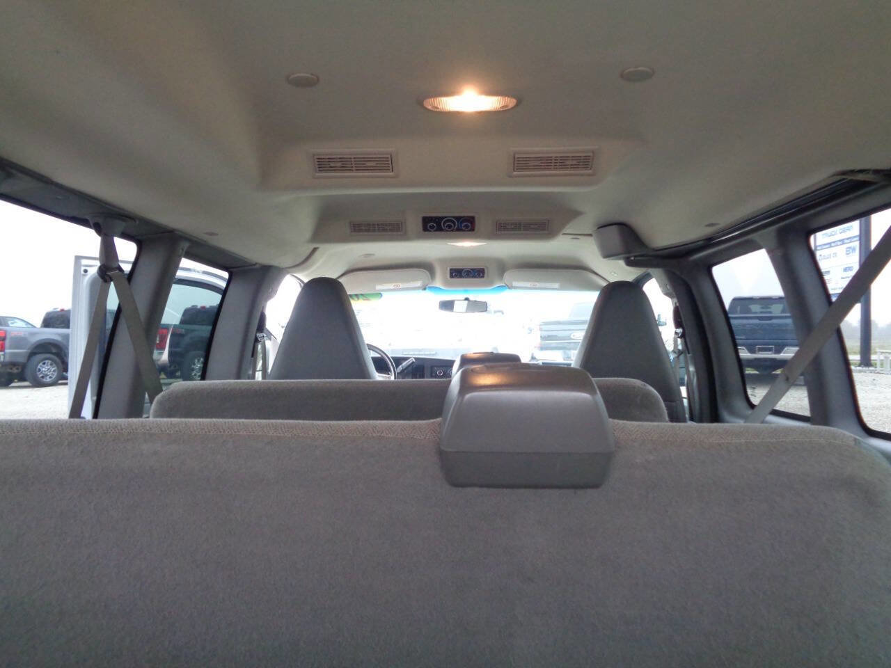 Used 2017 GMC Savana 3500 LT w/ LT Preferred Equipment Group image 58