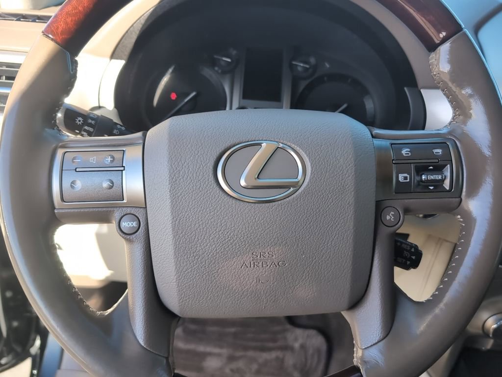 Used 2018 Lexus GX 460 Premium w/ Premium Package image 13