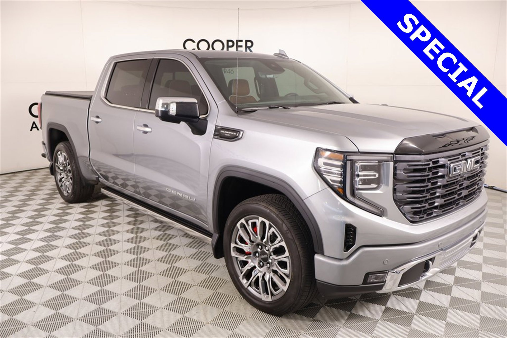 Used 2026 GMC Sierra 1500 Denali Ultimate image 1