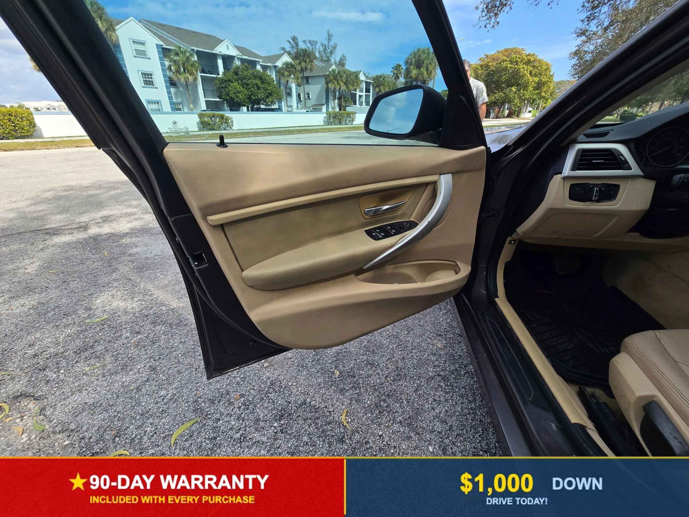 Used 2014 BMW 320i Sedan image 31