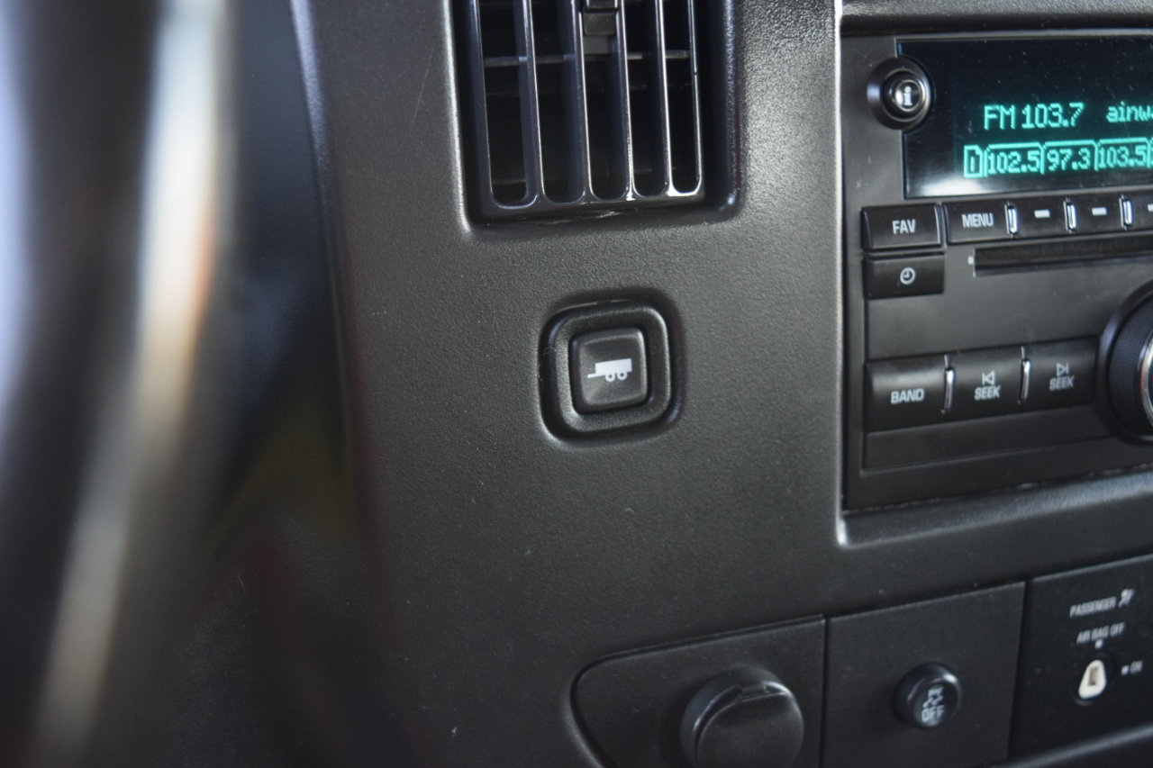 Used 2016 Chevrolet Express 2500 LS image 21