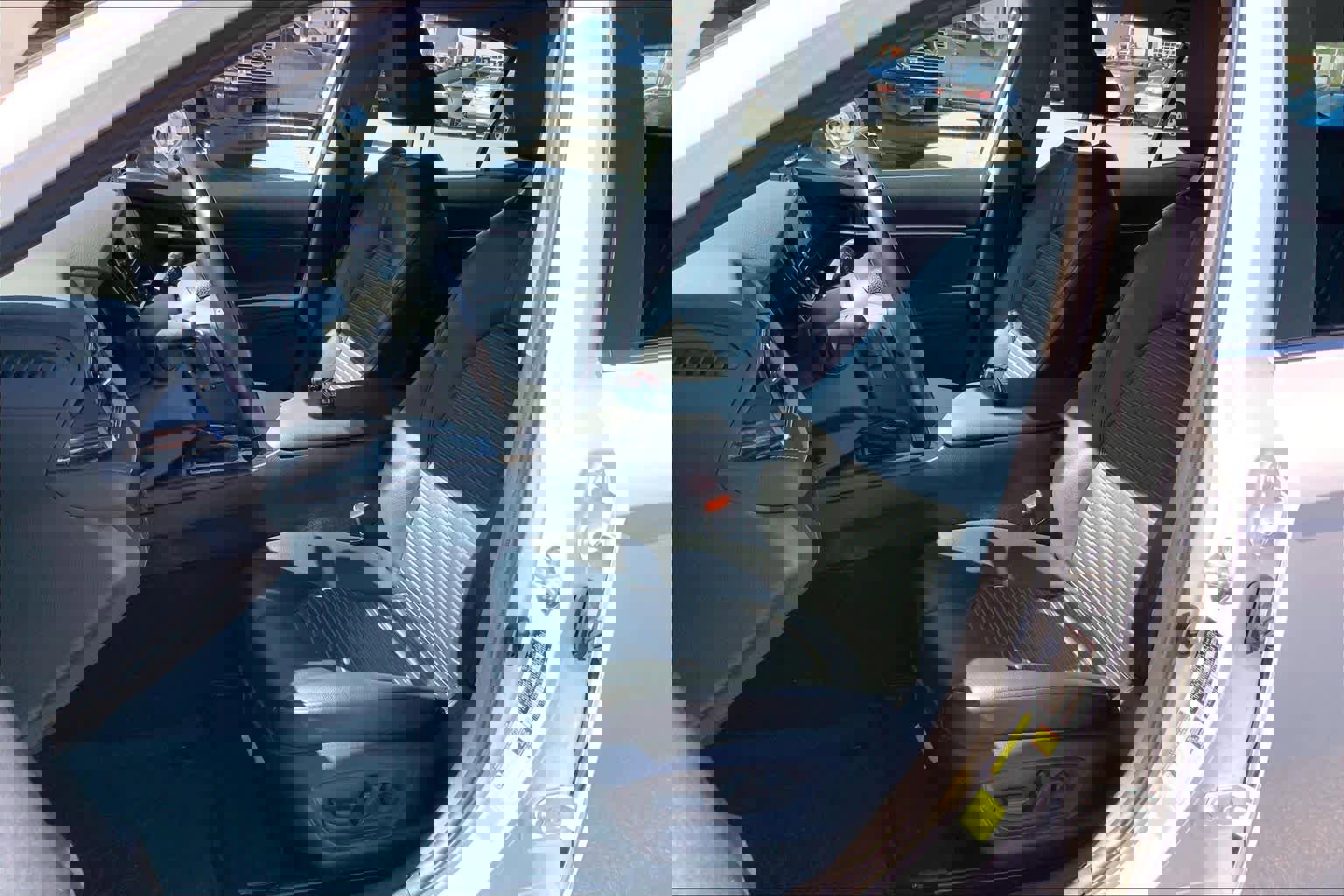 Used 2024 Toyota Camry SE w/ Convenience Package image 8