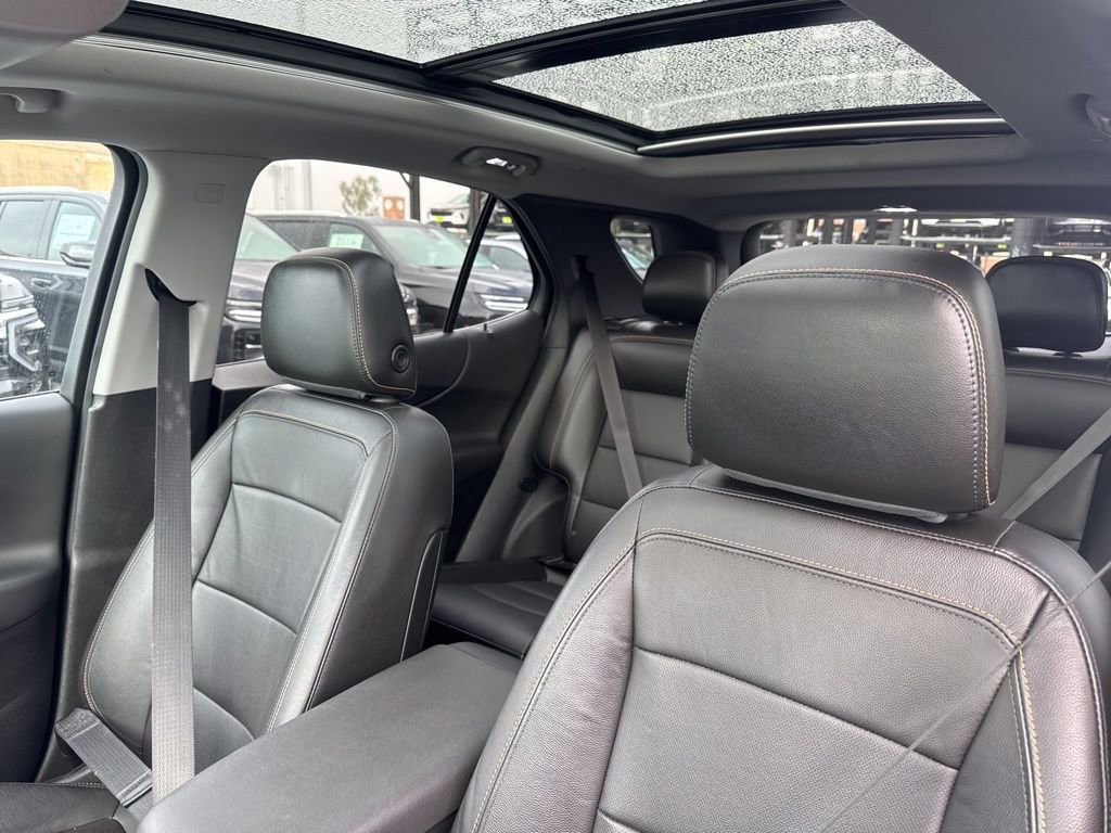 Used 2020 Chevrolet Equinox LT w/ Sport Edition image 8