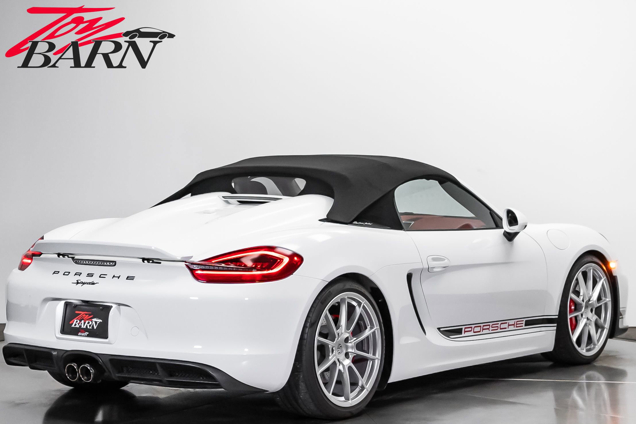 Used 2016 Porsche Boxster Spyder RWD image 13