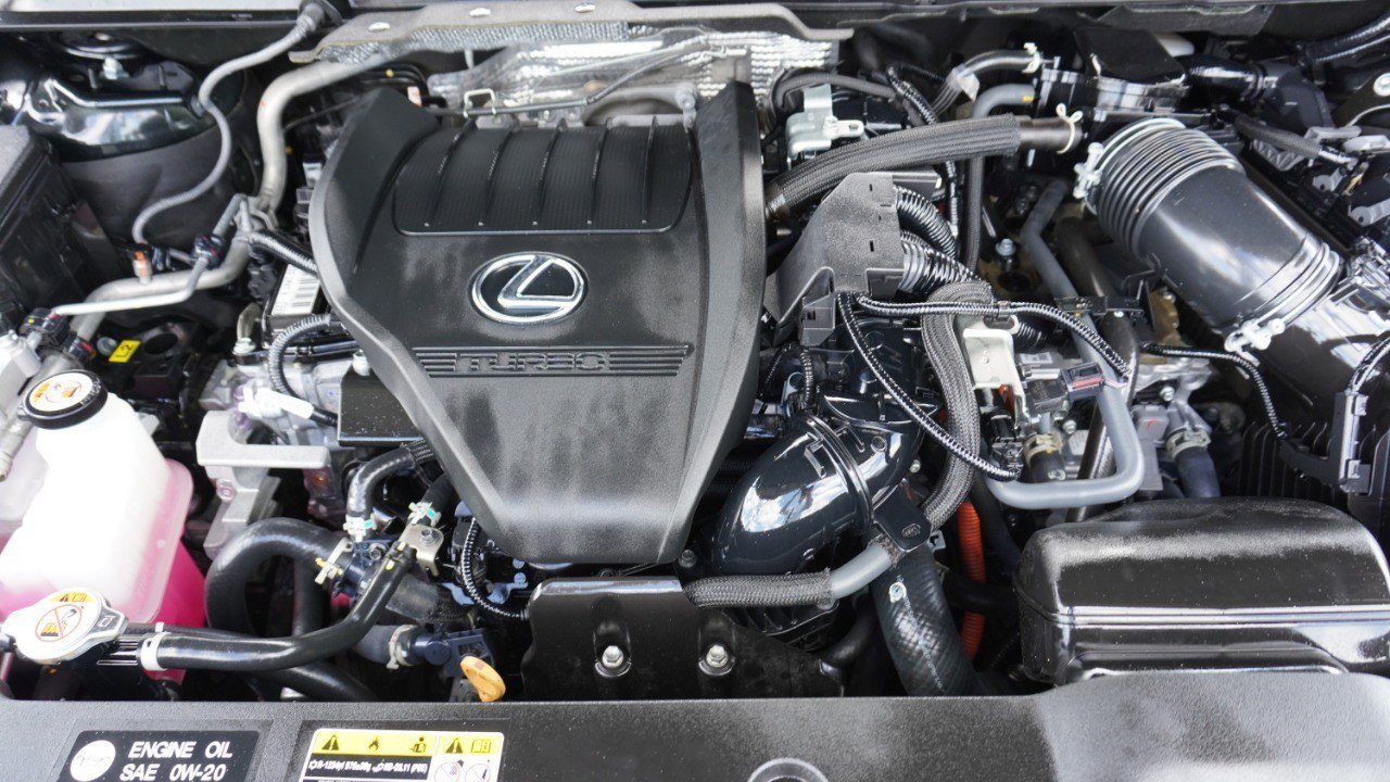 Used 2023 Lexus RX 500h F Sport w/ Accessory Package (Z1) image 32