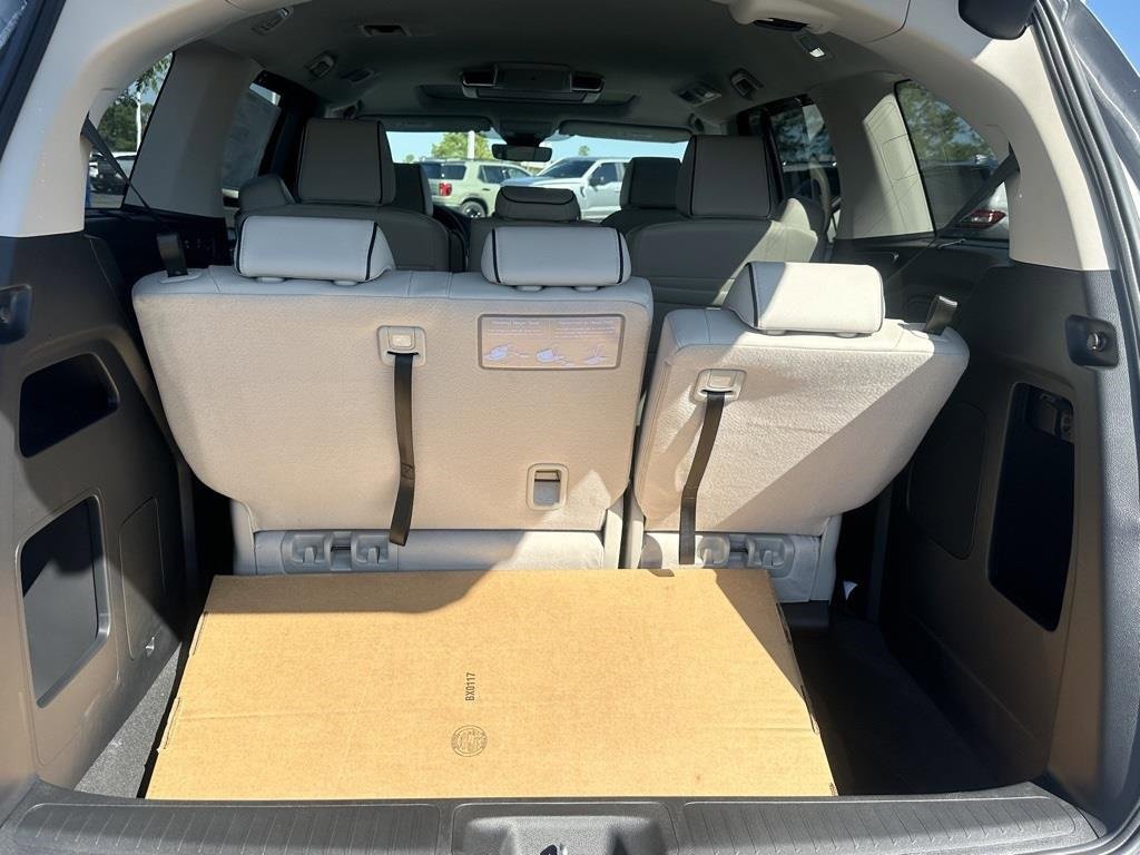 New 2026 Honda Odyssey Touring image 10