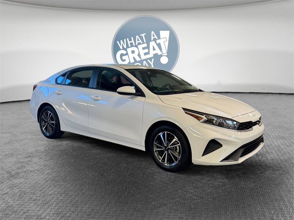 Certified 2023 Kia Forte LXS
