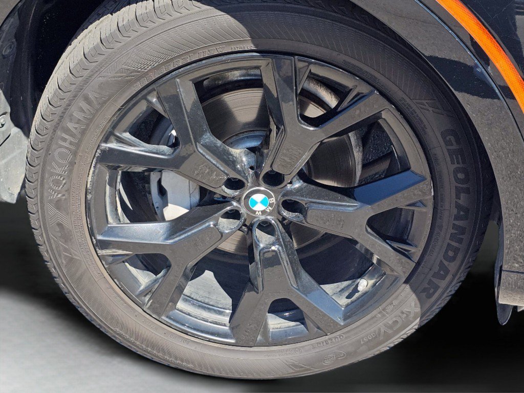 Used 2020 BMW X7 xDrive40i w/ Premium Package AWD/4WD image 20