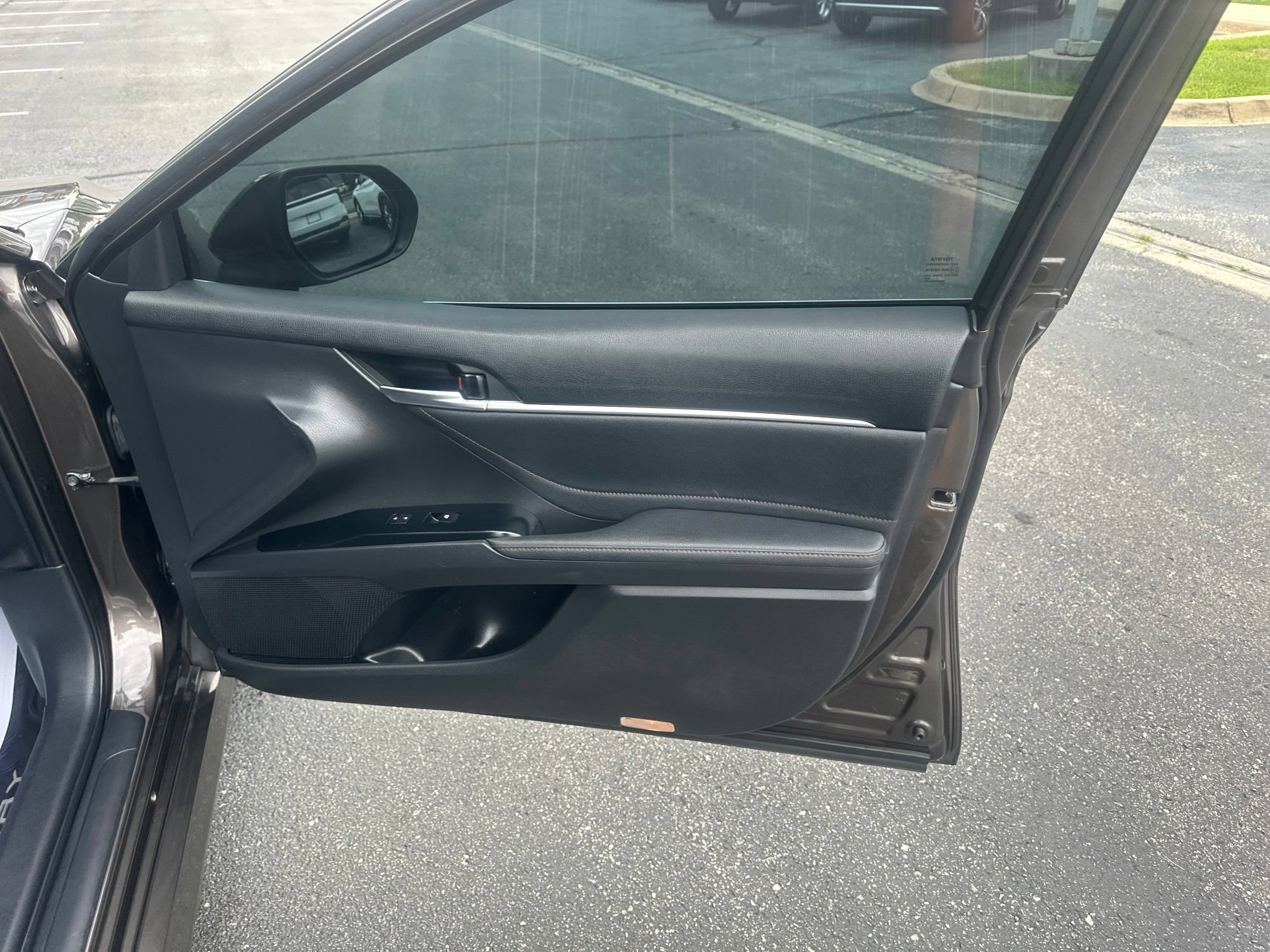 Used 2018 Toyota Camry XLE w/ Driver Assist Package FWD image 10