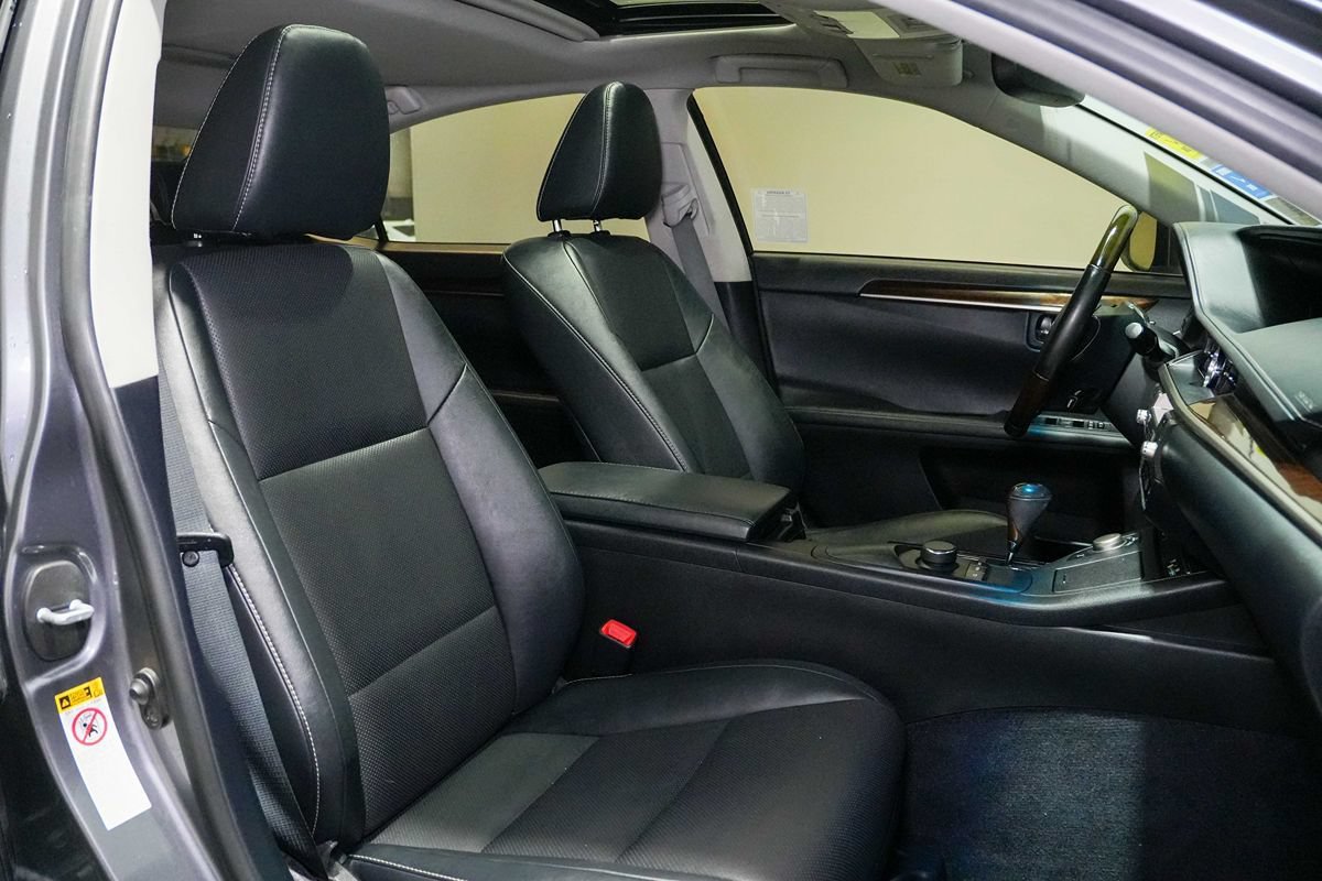 Used 2015 Lexus ES 350 w/ Premium Package FWD image 25