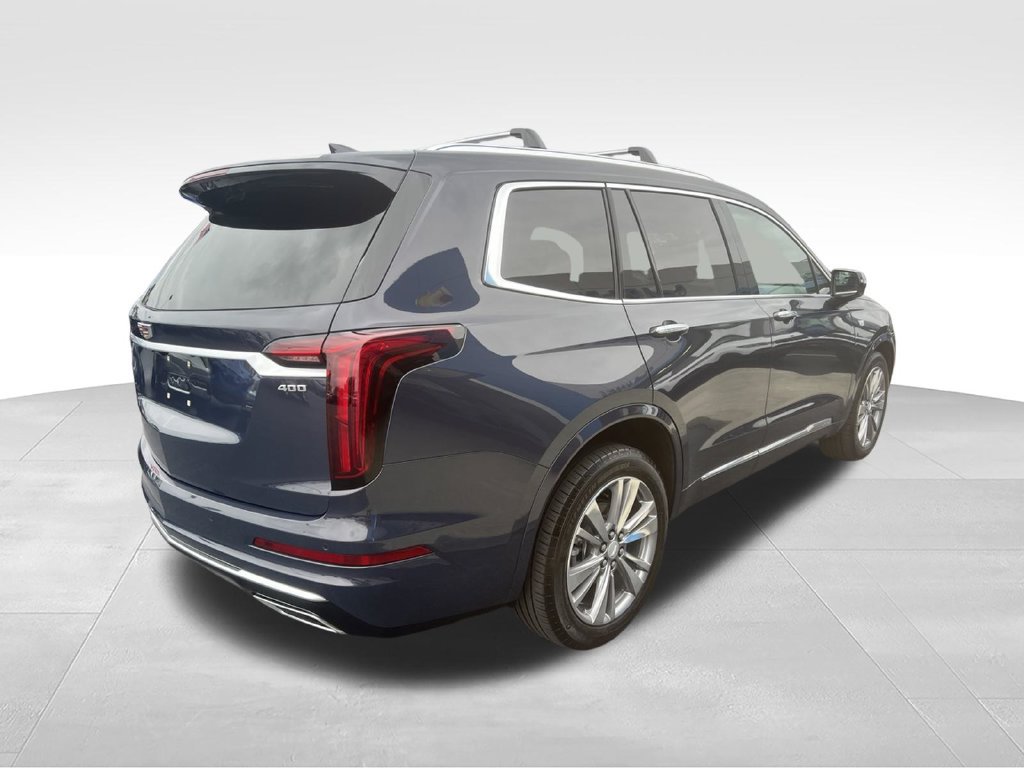 Used 2025 Cadillac XT6 Premium Luxury FWD image 17