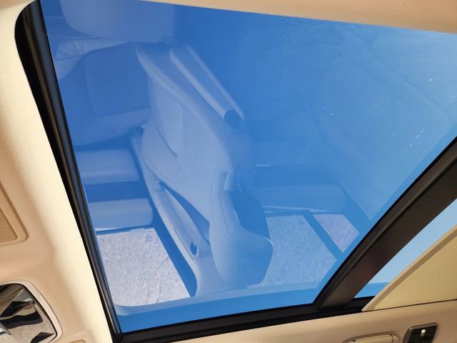 Used 2021 Land Rover Range Rover image 25