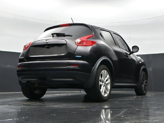 Used 2014 Nissan Juke S FWD image 41