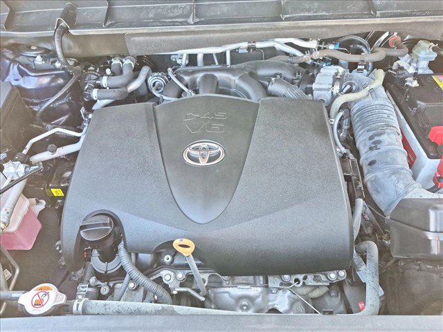 Used 2021 Toyota Highlander XLE FWD image 23