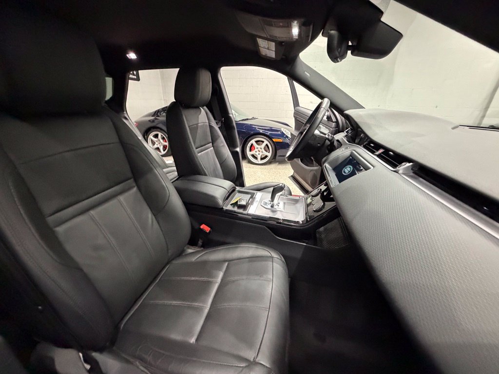 Used 2020 Land Rover Range Rover Evoque S AWD/4WD image 31