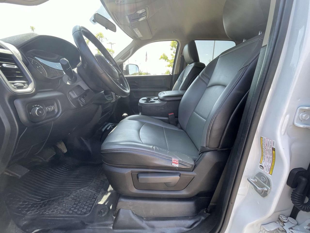 Used 2020 RAM 3500 Tradesman w/ Chrome Appearance Group image 17