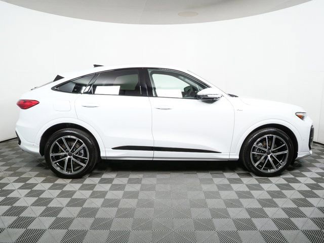 New 2026 Audi Q5 Prestige image 2