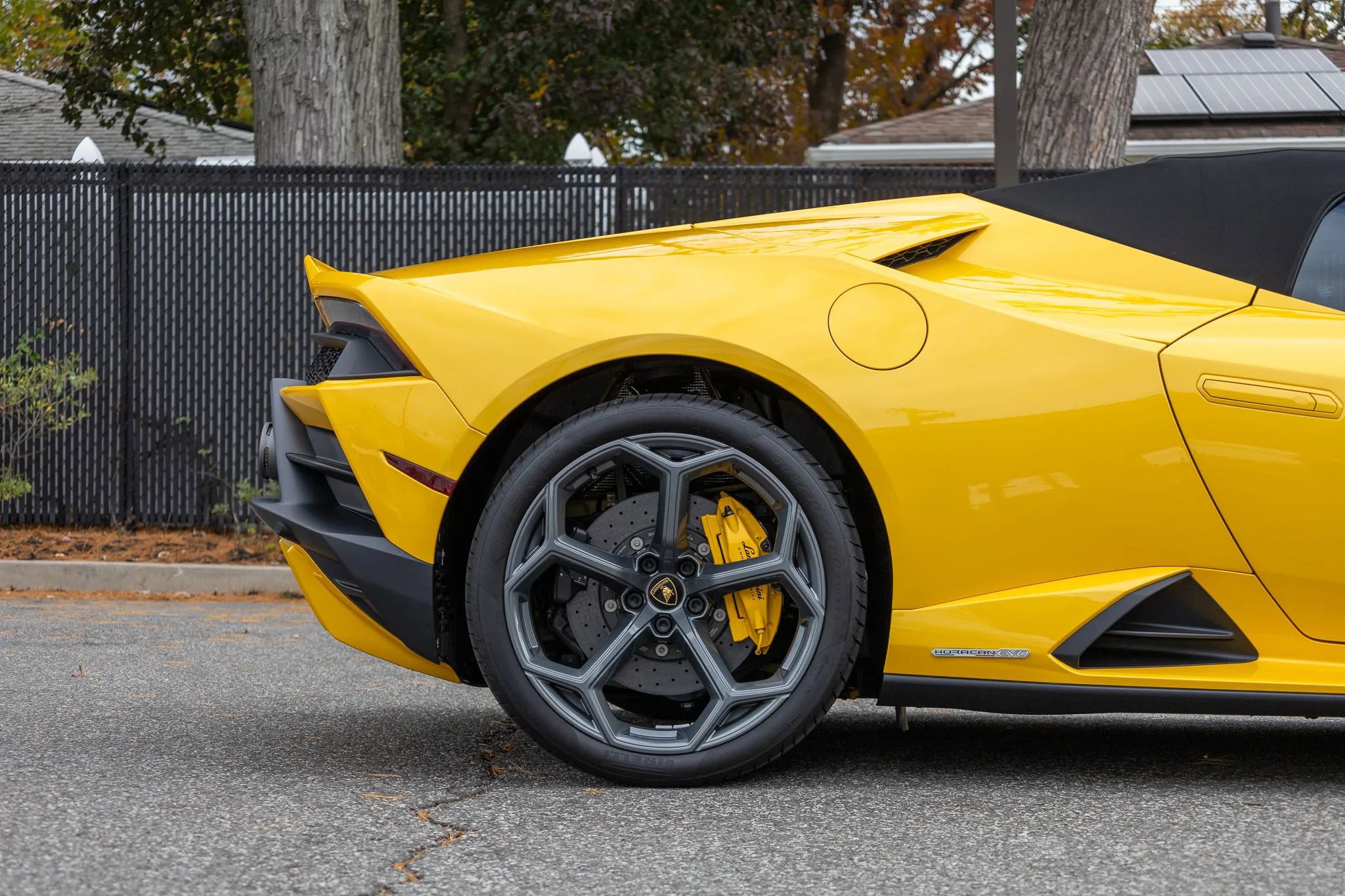 Used 2024 Lamborghini Huracan EVO image 27