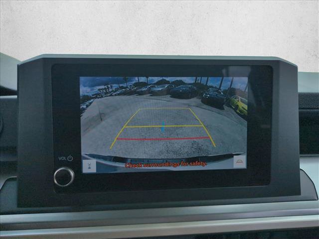 Certified 2024 Toyota Tacoma SR5 AWD/4WD image 14