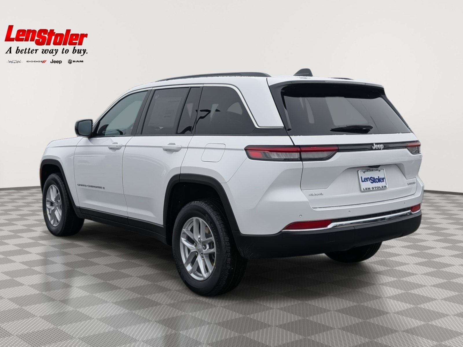 New 2026 Jeep Grand Cherokee Laredo AWD/4WD image 2
