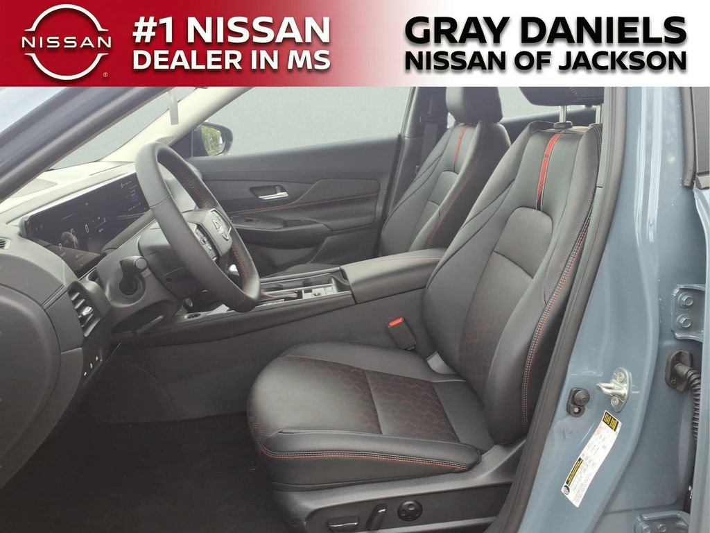 New 2026 Nissan Sentra SR w/ SR Premium Package FWD image 22