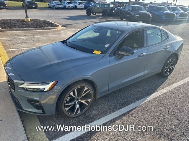 Used 2024 Volvo S60 B5 Core FWD image 3