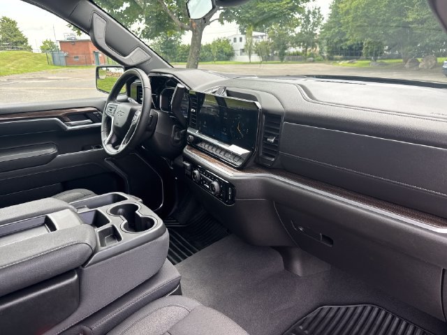 Used 2026 Chevrolet Silverado 1500 RST AWD/4WD image 38