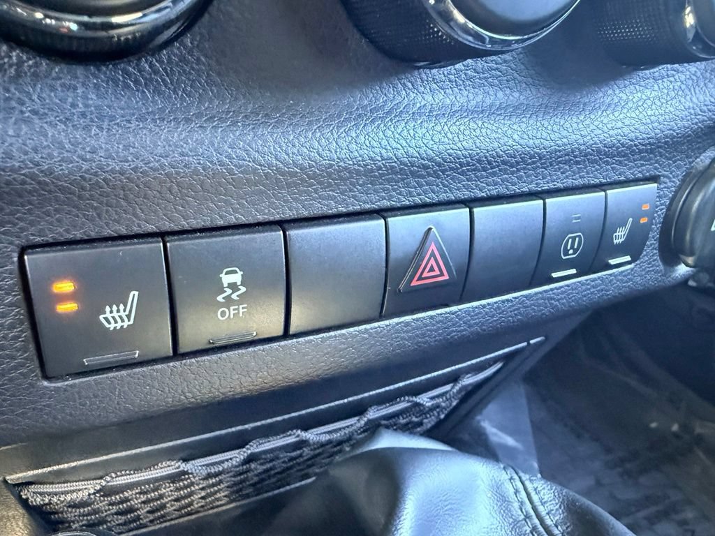 Used 2016 Jeep Wrangler Unlimited Sahara AWD/4WD image 25