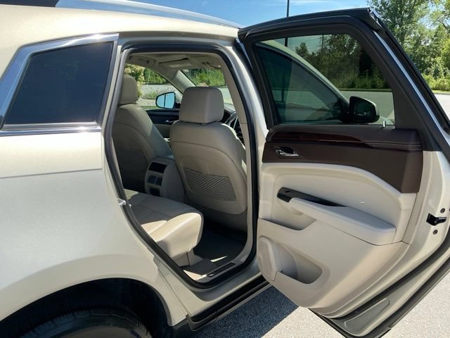 Used 2014 Cadillac SRX Luxury FWD image 18