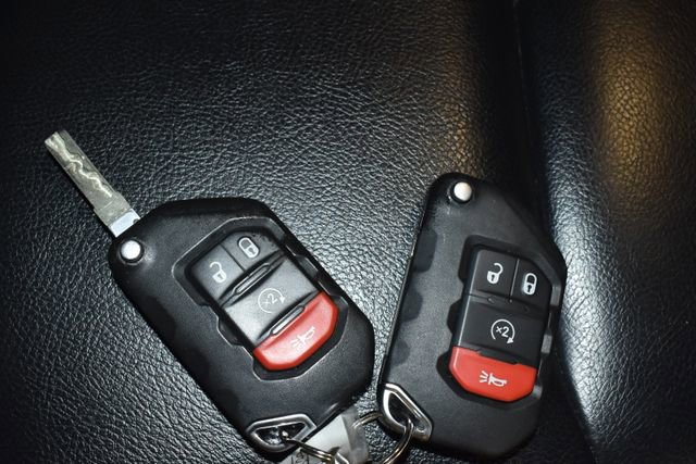 Used 2023 Jeep Wrangler Sahara w/ Cold Weather Group image 20