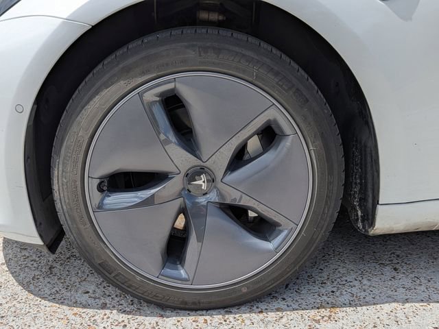 Used 2020 Tesla Model 3 Standard Range RWD image 6