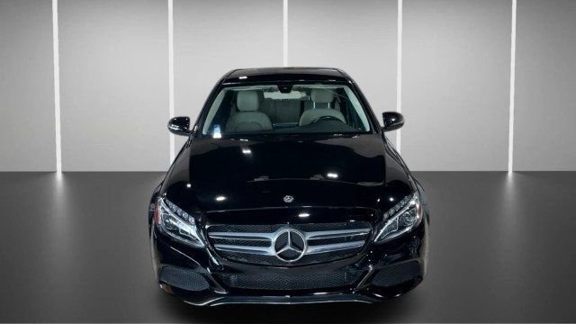 Used 2018 Mercedes-Benz C 300 Sedan image 2
