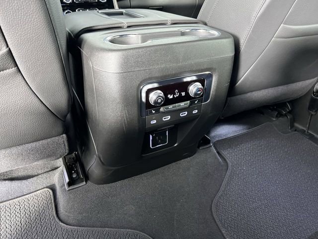 Used 2024 GMC Yukon Denali w/ Denali Reserve Package image 22
