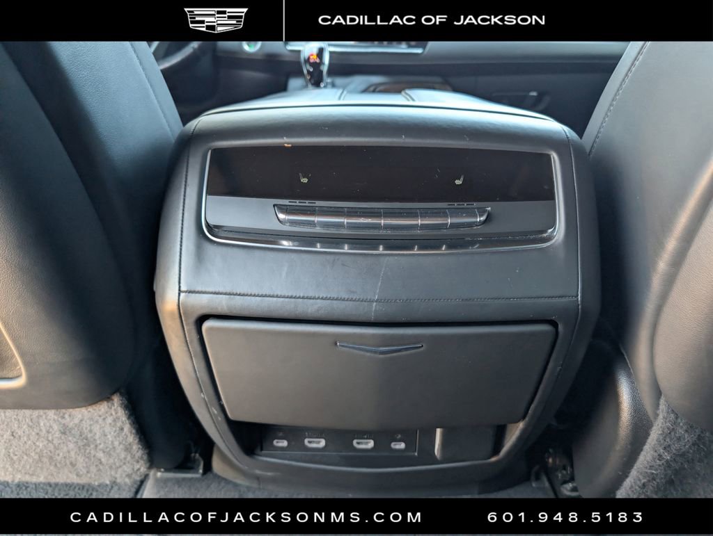 Used 2022 Cadillac Escalade ESV Premium Luxury Platinum w/ Heavy-Duty Trailer Package image 28