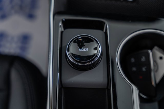 New 2026 Chevrolet Equinox LT w/ Convenience Package II image 25