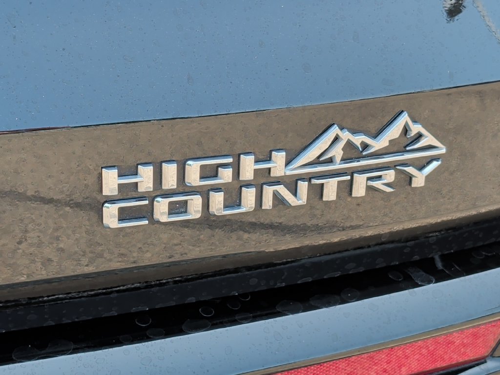 Used 2026 Chevrolet Traverse High Country w/ LPO, Floor Liner Package AWD/4WD image 44