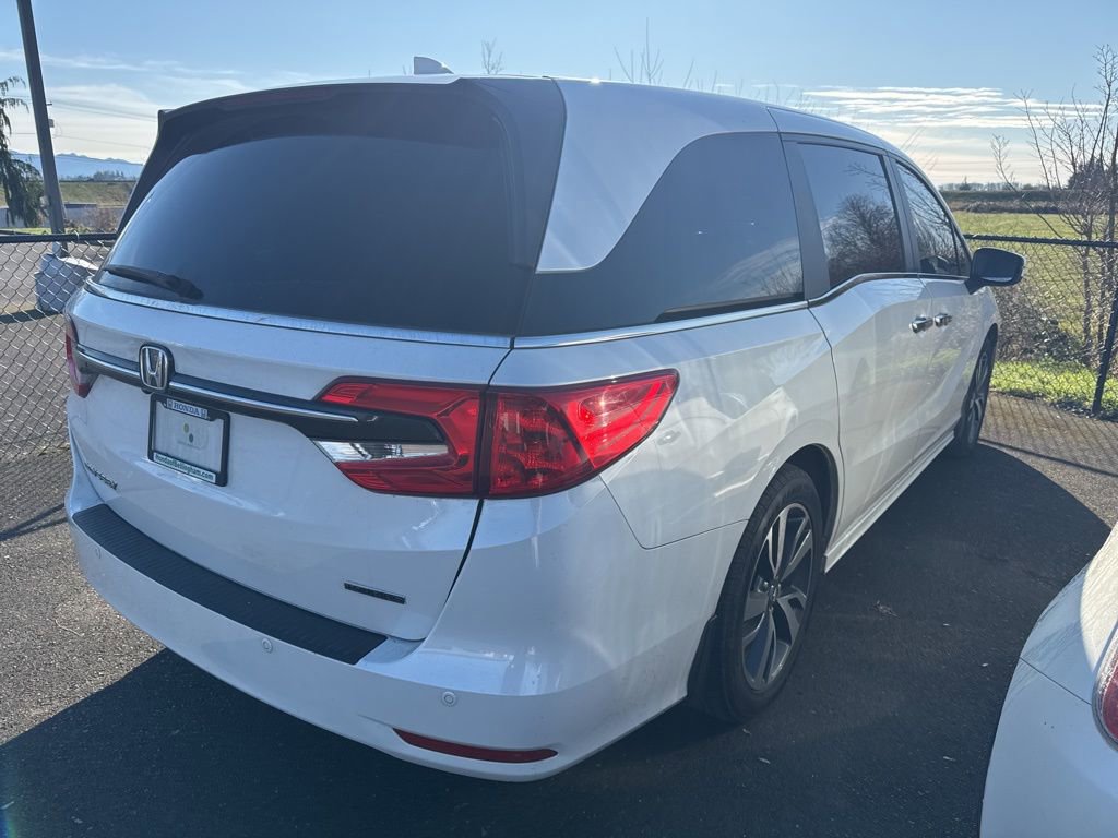 Used 2021 Honda Odyssey Touring image 3