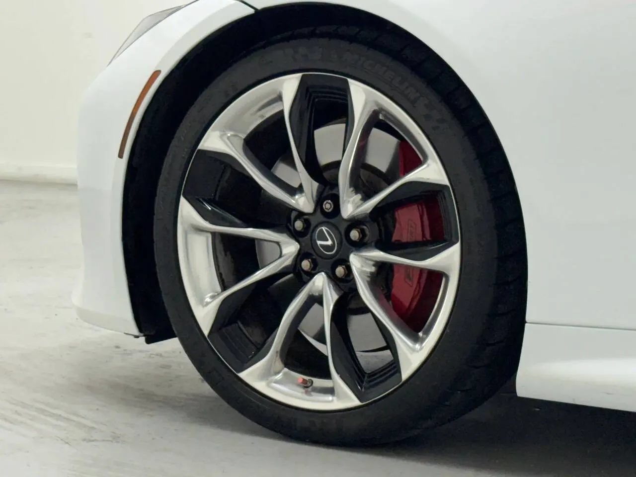 Used 2023 Lexus LC 500h w/ Dynamic Handling Package RWD image 39