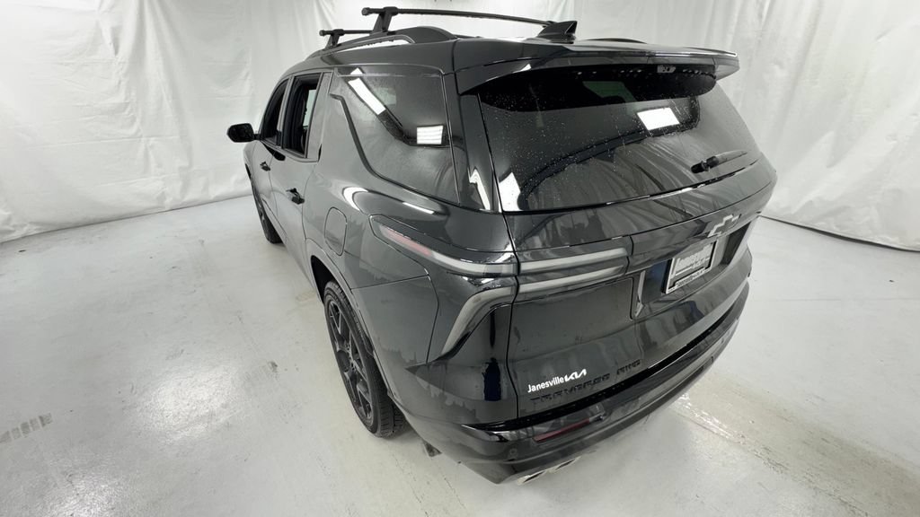 Used 2024 Chevrolet Traverse RS w/ LPO, Floor Liner Package AWD/4WD image 5