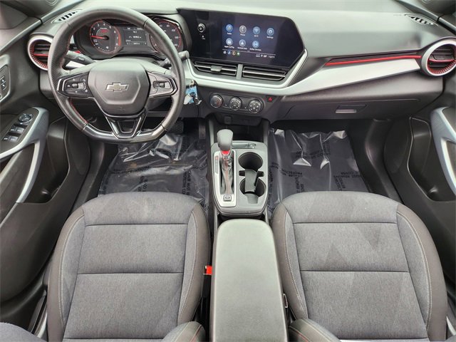 Used 2024 Chevrolet Trax RS w/ Sunroof Package image 25