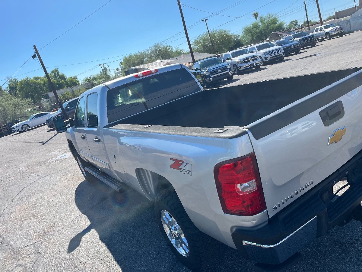 Used 2014 Chevrolet Silverado 3500 LT w/ Interior Plus Package AWD/4WD image 47