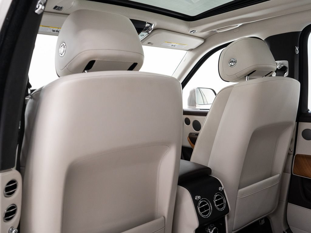 Certified 2019 Rolls-Royce Cullinan AWD/4WD image 23