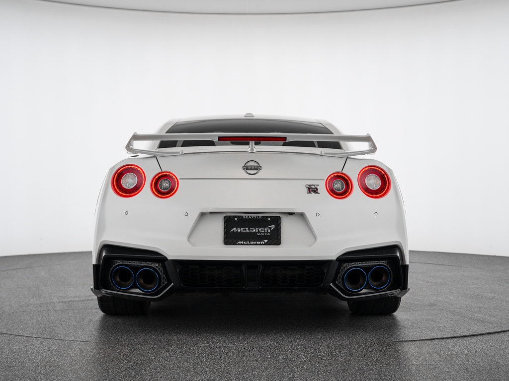 Used 2024 Nissan GT-R Premium w/ Premium Interior Package AWD/4WD image 5